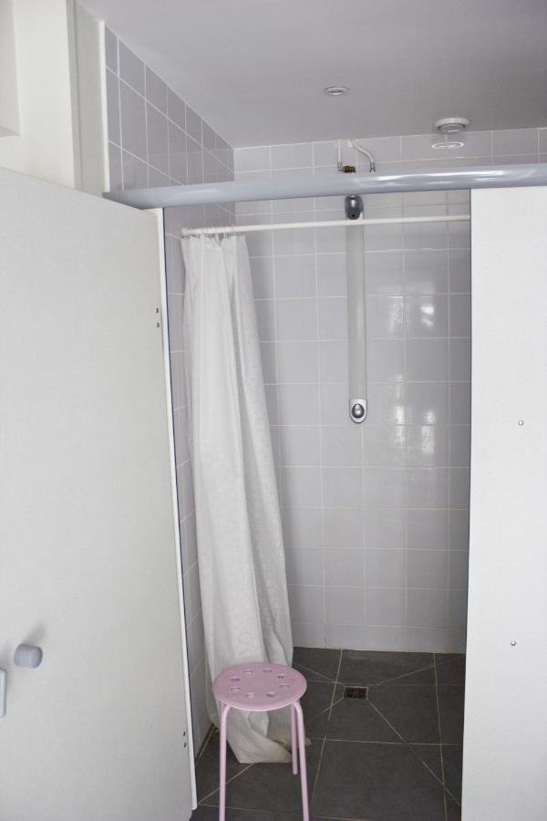 Fontaineblhostel Hostel & Camping Near Fontainebleau La Chapelle-la-Reine エクステリア 写真